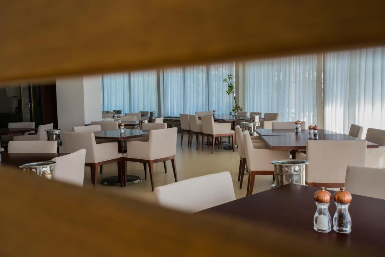 Almyra Hotel & Village 考特索纳里 外观 照片