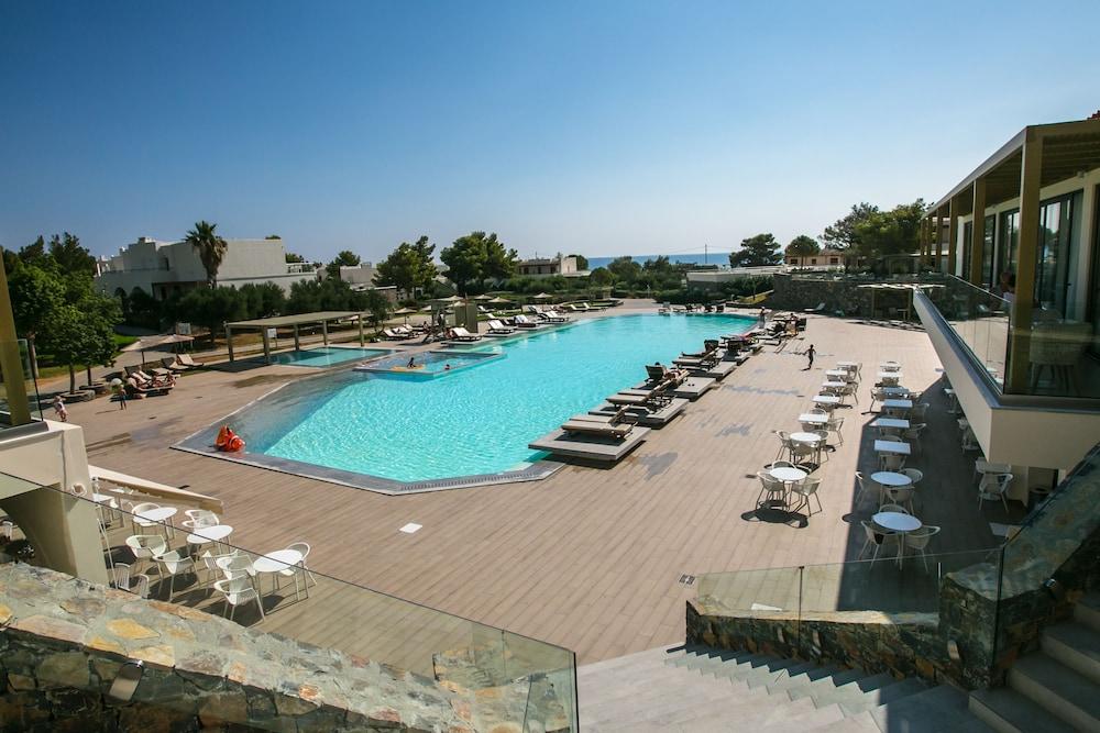 Almyra Hotel & Village 考特索纳里 外观 照片